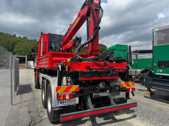 Mercedes-Benz AROCS 3552 963-2F Epsilon M100L86 Kran ? Leistungsstarker Holzladekran mit hoher Reichweite - Camion grue: photos 3 Mercedes-Benz AROCS 3552 963-2F Epsilon M100L86 Kran ? Leistungsstarker Holzladekran mit hoher Reichweite - Camion grue: photos 3