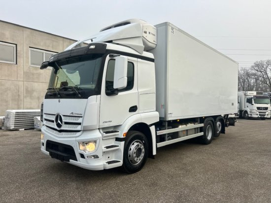 Mercedes-Benz Actros 2546, Euro6, Thermoking T 1000R, LBW-BÄR, Liftachse - Camion frigorifique: photos 3 Mercedes-Benz Actros 2546, Euro6, Thermoking T 1000R, LBW-BÄR, Liftachse - Camion frigorifique: photos 3