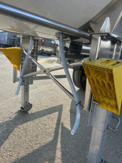 Semi-remorque citerne neuf Romex R-31,  Lebensmitteltankauflieger 31000l 3 Kammern: photos 8