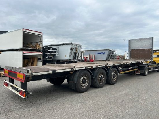 Schwarzmüller Plateau-Auflieger J Serie - Semi-remorque plateau: photos 4 Schwarzmüller Plateau-Auflieger J Serie - Semi-remorque plateau: photos 4