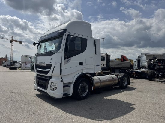Iveco Stralis 460 Gas, 2 LNG-Tanks, Retarder, - Tracteur routier: photos 1 Iveco Stralis 460 Gas, 2 LNG-Tanks, Retarder, - Tracteur routier: photos 1