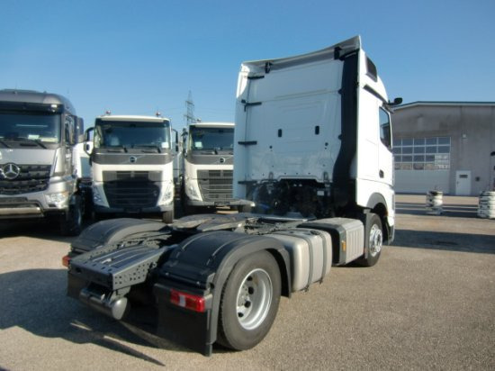 Mercedes-Benz Actros 1845 BL Giga Mirror Cam - Tracteur routier: photos 4 Mercedes-Benz Actros 1845 BL Giga Mirror Cam - Tracteur routier: photos 4