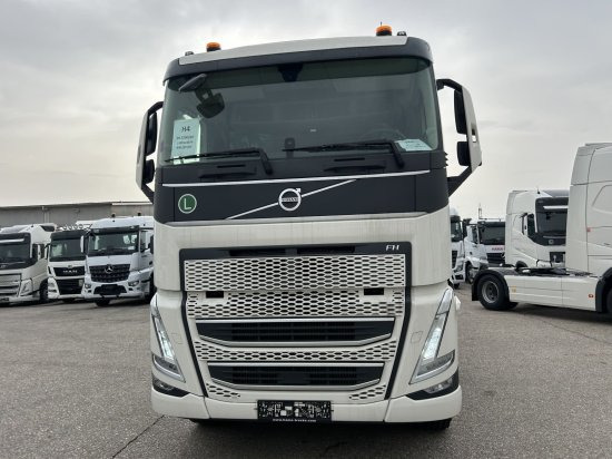 Volvo FH 500 6X2 Euro6, Retarder, Pritsche, Palfinger PK22002-EH - Camion plateau, Camion grue: photos 2 Volvo FH 500 6X2 Euro6, Retarder, Pritsche, Palfinger PK22002-EH - Camion plateau, Camion grue: photos 2