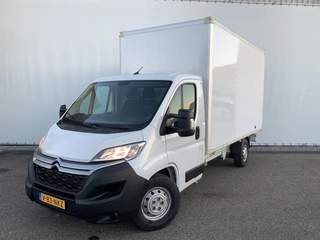 Citroen Jumper 2.2 BlueHDi 165 L3 3.5t Meubel bak & Deuren Airco - Fourgon grand volume: photos 1 Citroen Jumper 2.2 BlueHDi 165 L3 3.5t Meubel bak & Deuren Airco - Fourgon grand volume: photos 1