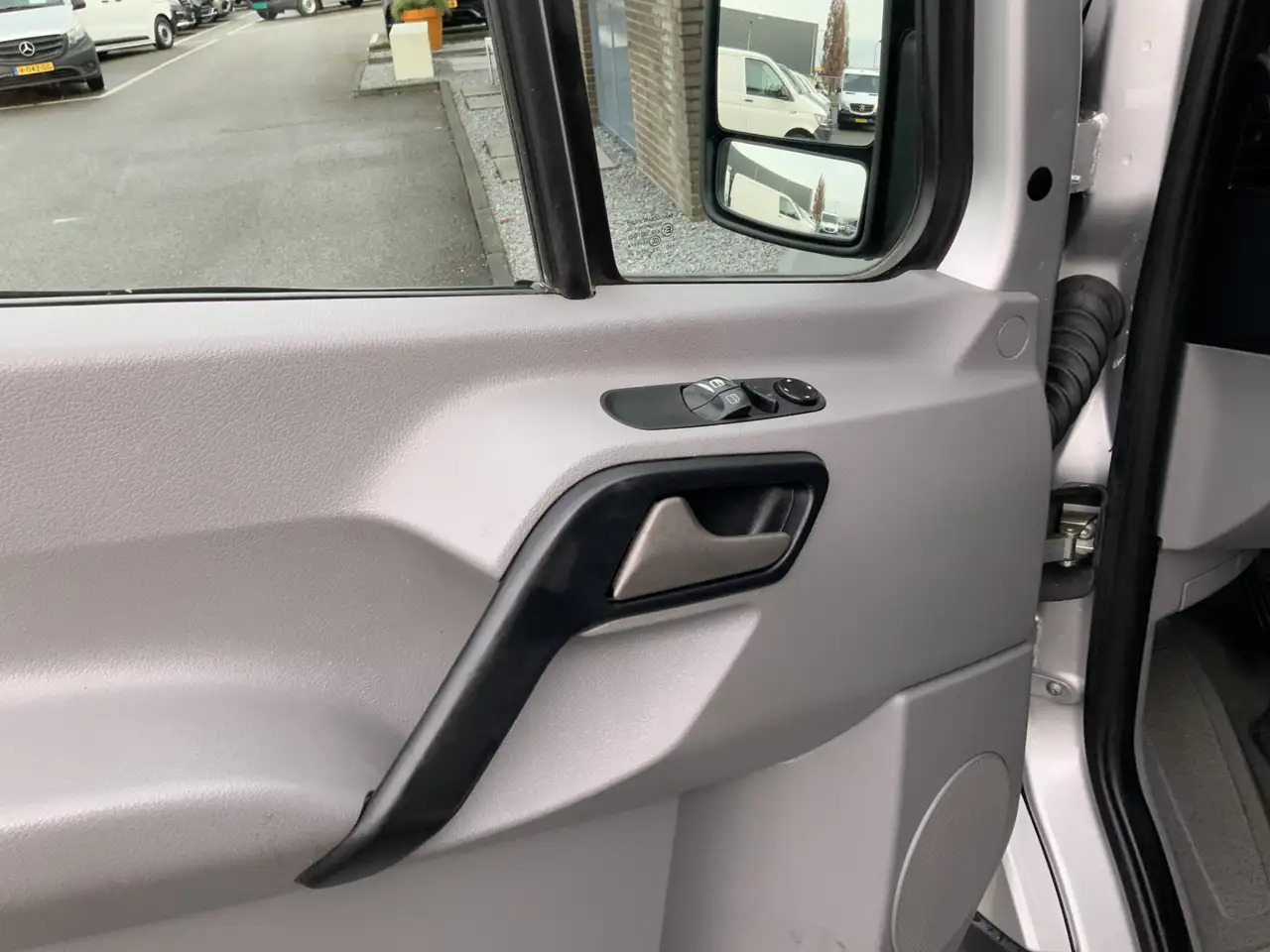 Mercedes-Benz Sprinter 313 2.2 CDI 366 HDAirco Alu Velg Side Bar Trekhaak - Fourgon utilitaire: photos 5 Mercedes-Benz Sprinter 313 2.2 CDI 366 HDAirco Alu Velg Side Bar Trekhaak - Fourgon utilitaire: photos 5
