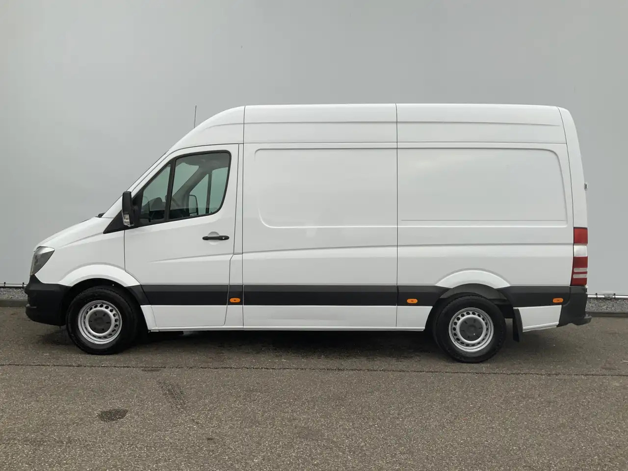 Mercedes-Benz Sprinter 313 2.2 CDI 366 L2H2 Airco 3 Zits Opstap extra Slo - Fourgon utilitaire: photos 3 Mercedes-Benz Sprinter 313 2.2 CDI 366 L2H2 Airco 3 Zits Opstap extra Slo - Fourgon utilitaire: photos 3