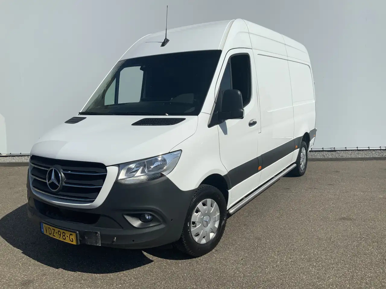 Mercedes-Benz Sprinter 316 2.2 CDI L2H2 DC Automaat Cruise Airco 3 Zits W - Fourgon utilitaire: photos 1 Mercedes-Benz Sprinter 316 2.2 CDI L2H2 DC Automaat Cruise Airco 3 Zits W - Fourgon utilitaire: photos 1