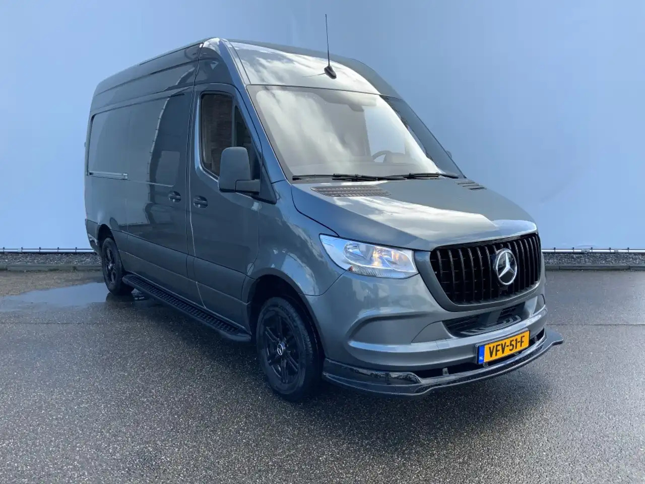 Mercedes-Benz Sprinter 319 3.0 CDI Autom.L2H2 Airco Cruise 3 Zits MBux 10 - Fourgon utilitaire: photos 3 Mercedes-Benz Sprinter 319 3.0 CDI Autom.L2H2 Airco Cruise 3 Zits MBux 10 - Fourgon utilitaire: photos 3