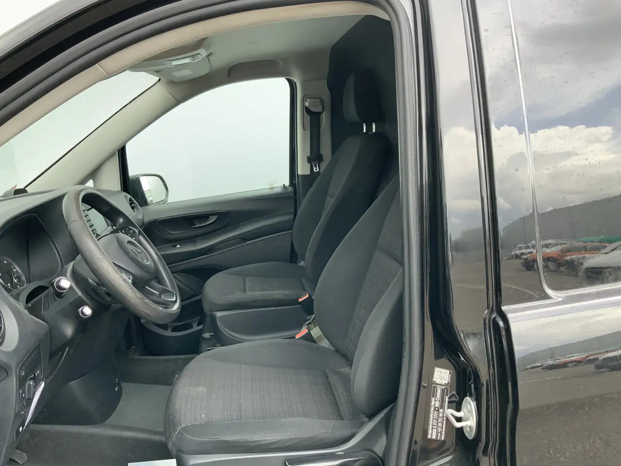 Mercedes-Benz Vito 116 CDI Lang Airco Cruise Camera Navi Side Bar Tre - Fourgonnette: photos 5 Mercedes-Benz Vito 116 CDI Lang Airco Cruise Camera Navi Side Bar Tre - Fourgonnette: photos 5