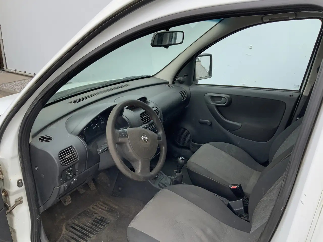 Opel Combo 1.3 CDTi Selection Trekhaak 1000 kg Euro 5 - Fourgonnette: photos 5 Opel Combo 1.3 CDTi Selection Trekhaak 1000 kg Euro 5 - Fourgonnette: photos 5
