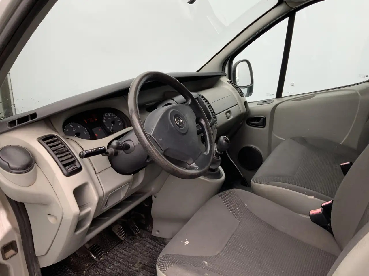 Opel Vivaro 2.0 CDTI L1H1 Airco Cruise 3 Zits Trekhaak 2000 kg - Fourgon utilitaire: photos 5 Opel Vivaro 2.0 CDTI L1H1 Airco Cruise 3 Zits Trekhaak 2000 kg - Fourgon utilitaire: photos 5