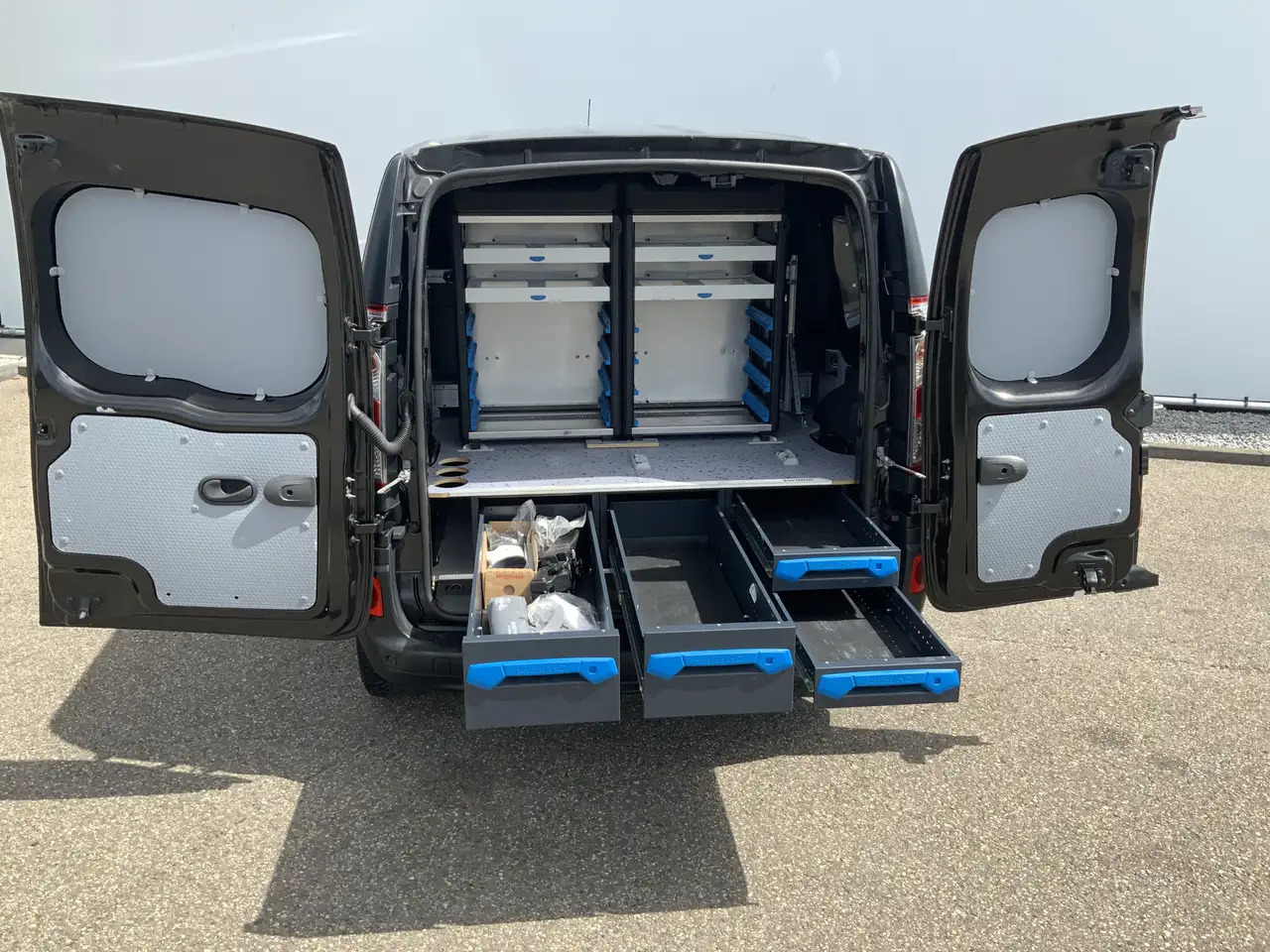 Renault Kangoo 1.5 dCi 90 Energy Comfort Plus .Sortimo Kasten Com - Fourgonnette: photos 3 Renault Kangoo 1.5 dCi 90 Energy Comfort Plus .Sortimo Kasten Com - Fourgonnette: photos 3