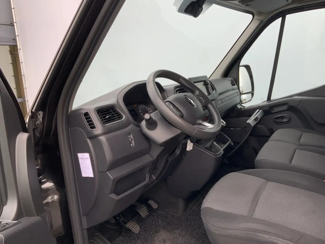 Renault Master T35 2.3 dCi 150 L2H2 Airco Cruise 3 Zits Camera Tr - Fourgon utilitaire: photos 5 Renault Master T35 2.3 dCi 150 L2H2 Airco Cruise 3 Zits Camera Tr - Fourgon utilitaire: photos 5