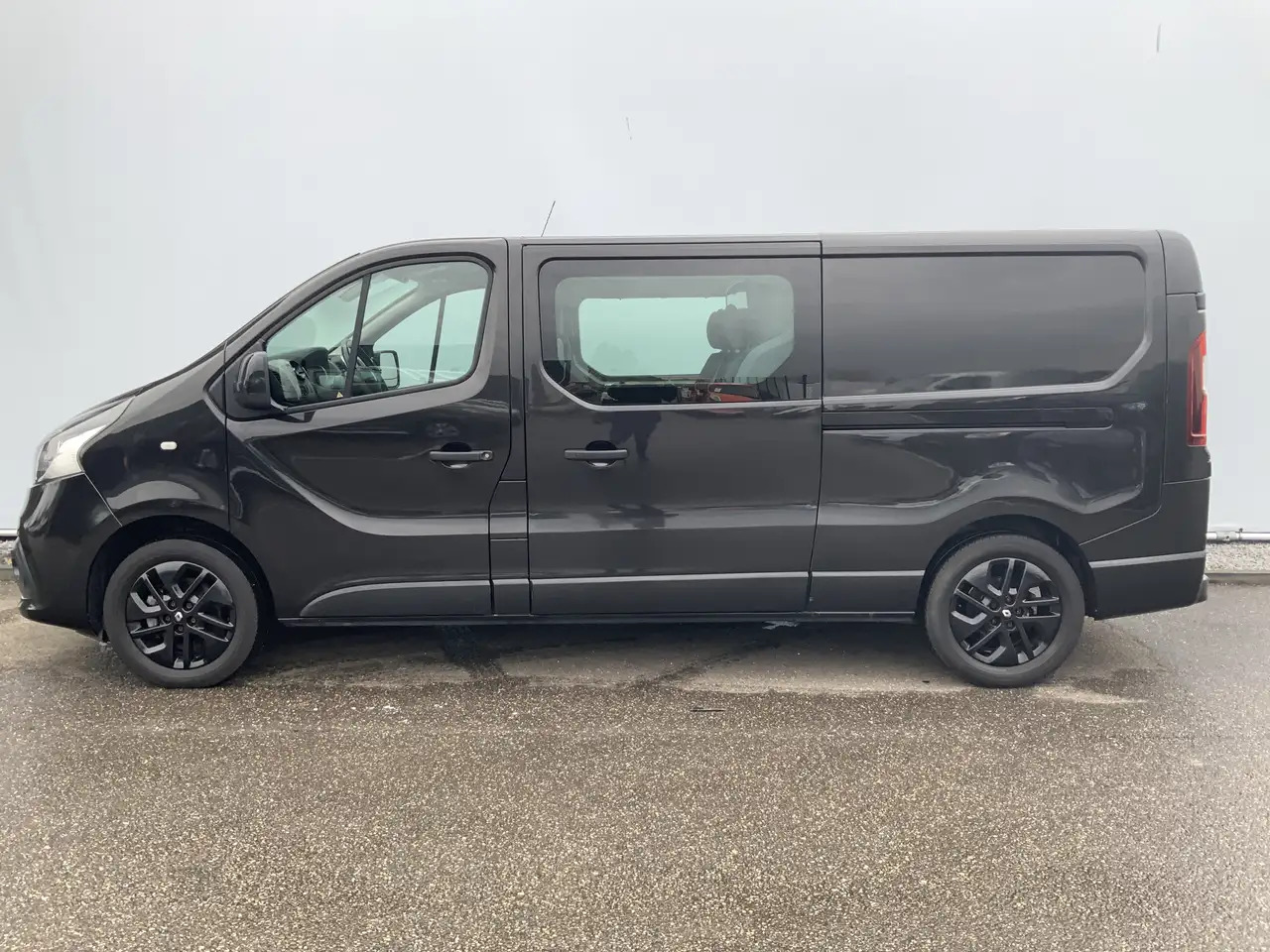 Renault Trafic 1.6 dCi T29 L2H1 Dub Cab 5 Zits Airco Cruise Navi - Utilitaire double cabine: photos 3 Renault Trafic 1.6 dCi T29 L2H1 Dub Cab 5 Zits Airco Cruise Navi - Utilitaire double cabine: photos 3