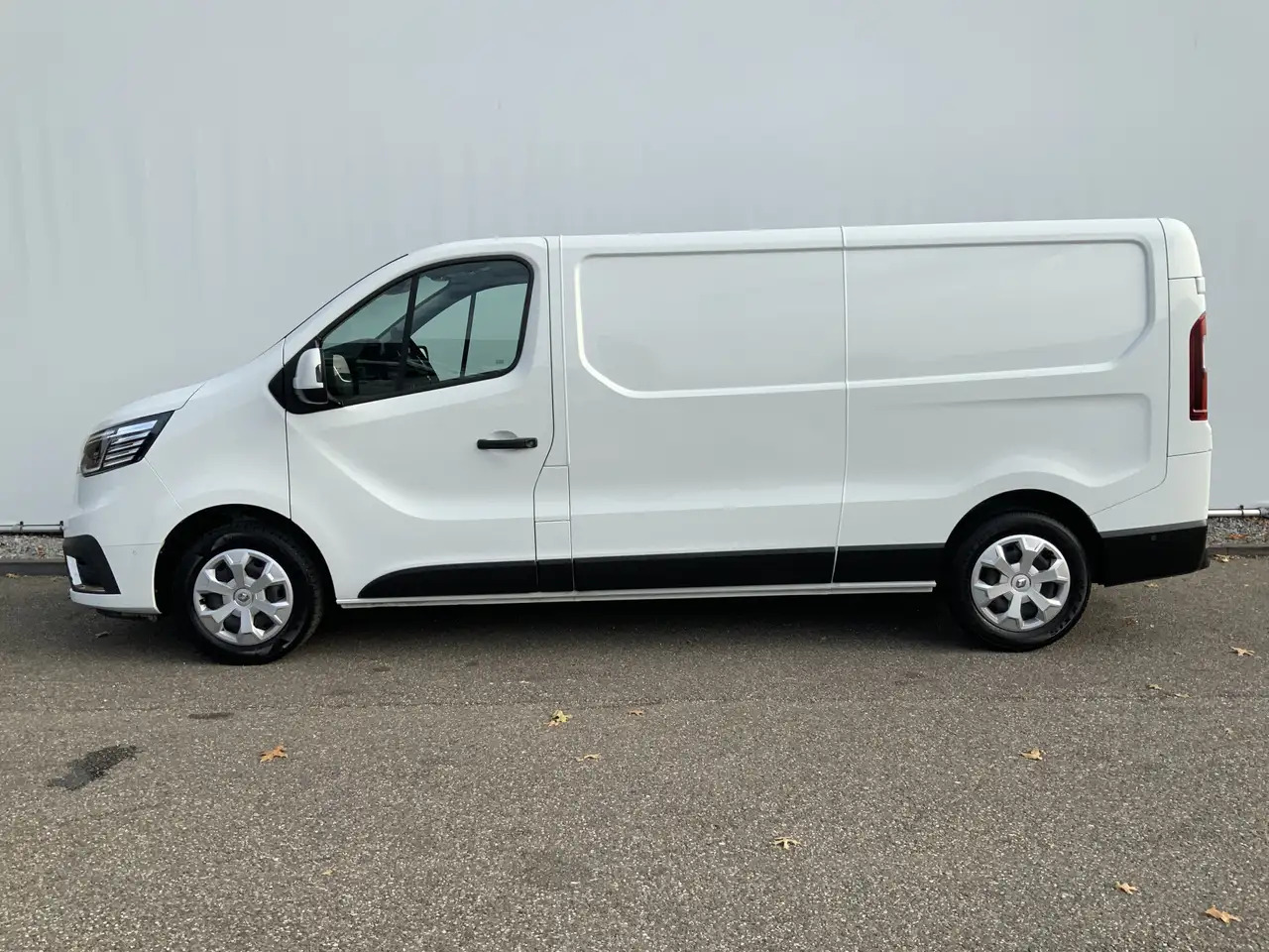 Renault Trafic 2.0 dCi 130 T30 L2H1 Work Edition Airco Cruise Nav - Fourgon utilitaire: photos 3 Renault Trafic 2.0 dCi 130 T30 L2H1 Work Edition Airco Cruise Nav - Fourgon utilitaire: photos 3