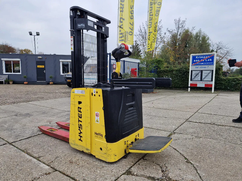 Hyster S1.5S elektrische stapelaar - Gerbeur: photos 4 Hyster S1.5S elektrische stapelaar - Gerbeur: photos 4