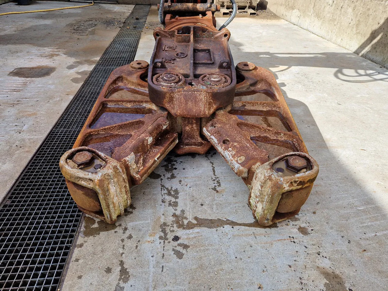 Komatsu JCY17 schrootschaar/betonvergruizer - Cisaille de démolition: photos 2 Komatsu JCY17 schrootschaar/betonvergruizer - Cisaille de démolition: photos 2