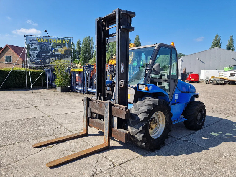 Manitou M50-4 ruwterrein 4WD sideshift - Chariot tout terrain: photos 1 Manitou M50-4 ruwterrein 4WD sideshift - Chariot tout terrain: photos 1