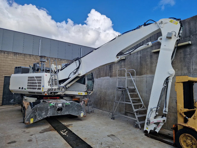 Sennebogen 821 overslagkraan - Pelle de manutention: photos 4 Sennebogen 821 overslagkraan - Pelle de manutention: photos 4