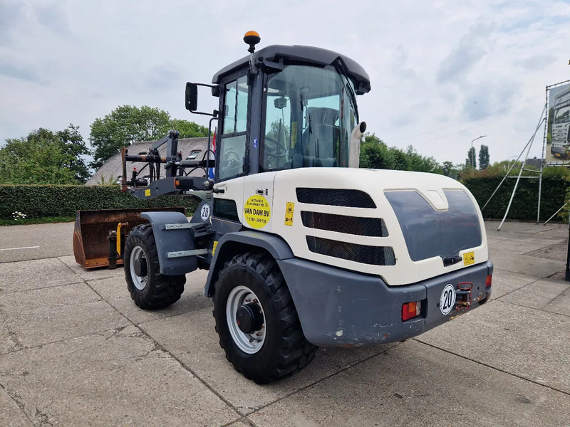 Yanmar TL80 / Terex TL80 / Schaeff TL80 very low hours! - Chargeuse sur pneus: photos 4 Yanmar TL80 / Terex TL80 / Schaeff TL80 very low hours! - Chargeuse sur pneus: photos 4