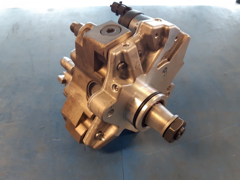 Iveco 5801382396 Iveco 5801382396 - Pompe à carburant: photos 2 Iveco 5801382396 Iveco 5801382396 - Pompe à carburant: photos 2