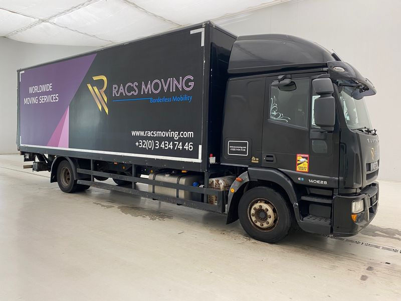 Iveco Eurocargo 140E28 - Camion fourgon: photos 3 Iveco Eurocargo 140E28 - Camion fourgon: photos 3