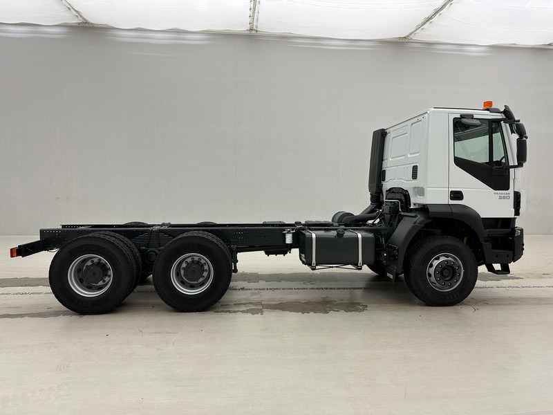 Iveco Trakker 380 - 6x4 - Châssis cabine: photos 4 Iveco Trakker 380 - 6x4 - Châssis cabine: photos 4