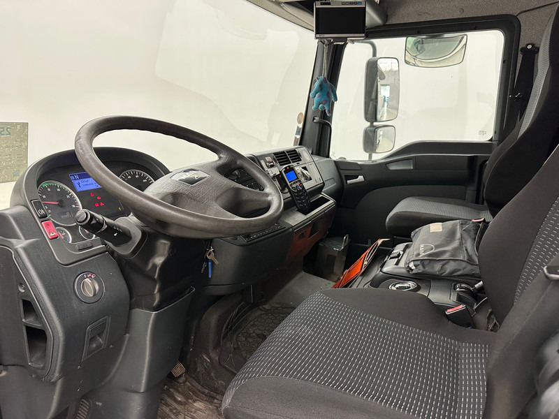 Camion citerne pour transport de carburant MAN TGL 10.180: photos 11