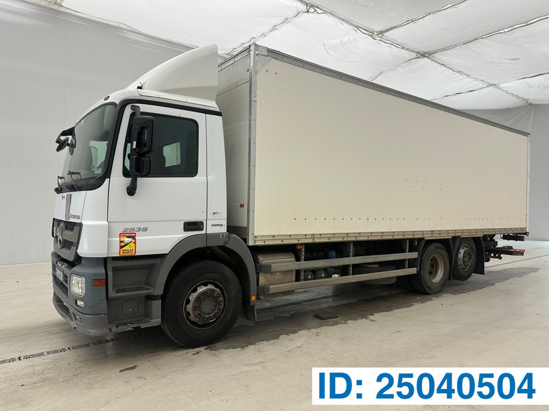 Mercedes-Benz Actros 2536 - 6x2 - Camion fourgon: photos 1 Mercedes-Benz Actros 2536 - 6x2 - Camion fourgon: photos 1