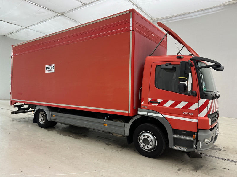 Mercedes-Benz Atego 1218 - Camion fourgon: photos 3 Mercedes-Benz Atego 1218 - Camion fourgon: photos 3