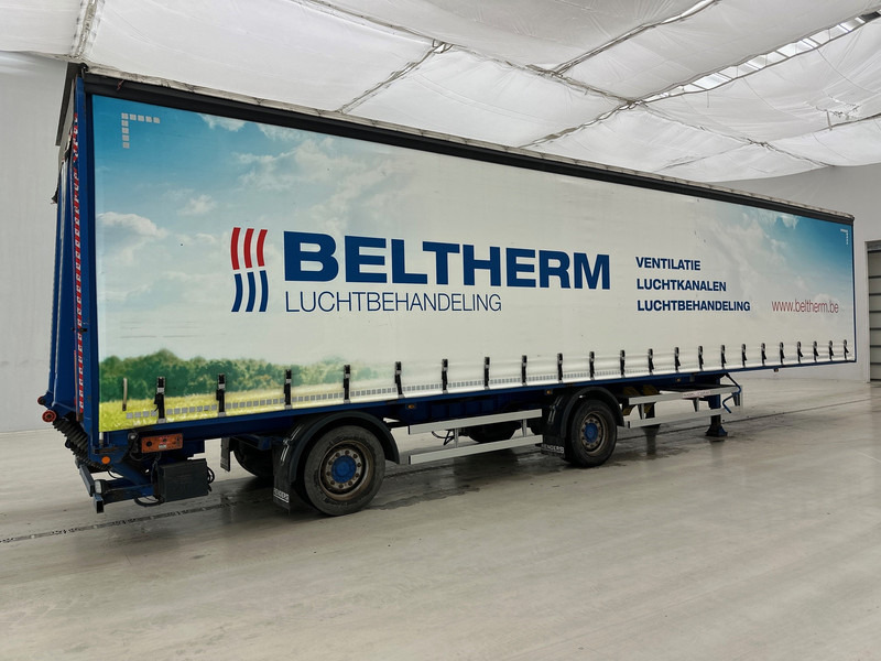 Renders Tautliner X-steering - Semi-remorque rideaux coulissants: photos 4 Renders Tautliner X-steering - Semi-remorque rideaux coulissants: photos 4