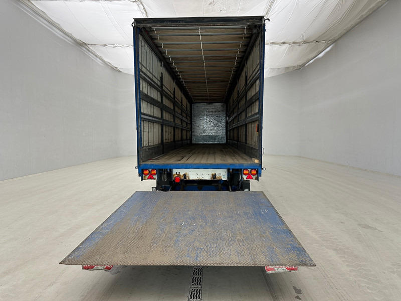 Renders Tautliner X-steering - Semi-remorque rideaux coulissants: photos 5 Renders Tautliner X-steering - Semi-remorque rideaux coulissants: photos 5