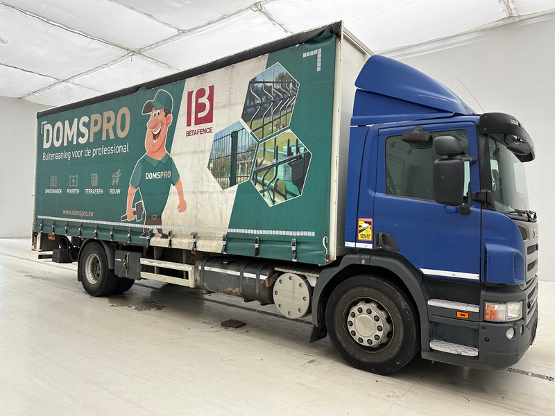 Scania P230 - Camion à rideaux coulissants: photos 3 Scania P230 - Camion à rideaux coulissants: photos 3