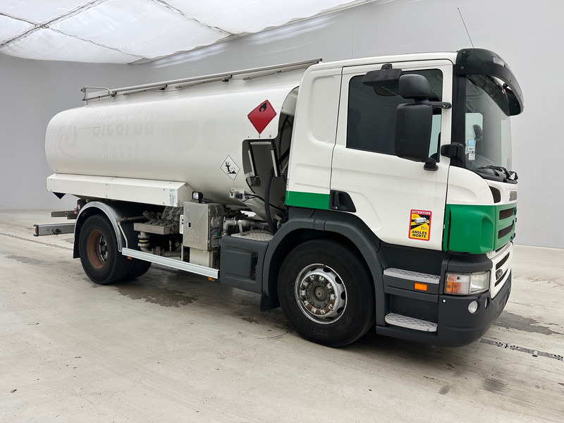 Scania P340 - Camion citerne: photos 3 Scania P340 - Camion citerne: photos 3