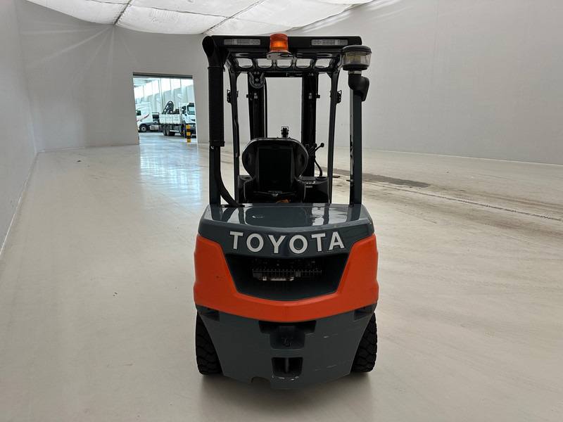 Toyota 2022 Tonero 25 - Chariot élévateur diesel: photos 3 Toyota 2022 Tonero 25 - Chariot élévateur diesel: photos 3