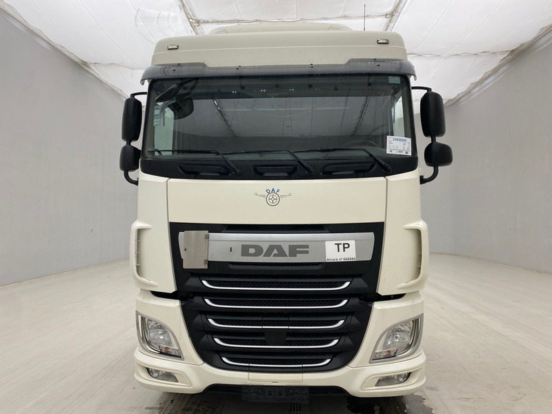 DAF XF 460 Space Cab - Tracteur routier: photos 2 DAF XF 460 Space Cab - Tracteur routier: photos 2