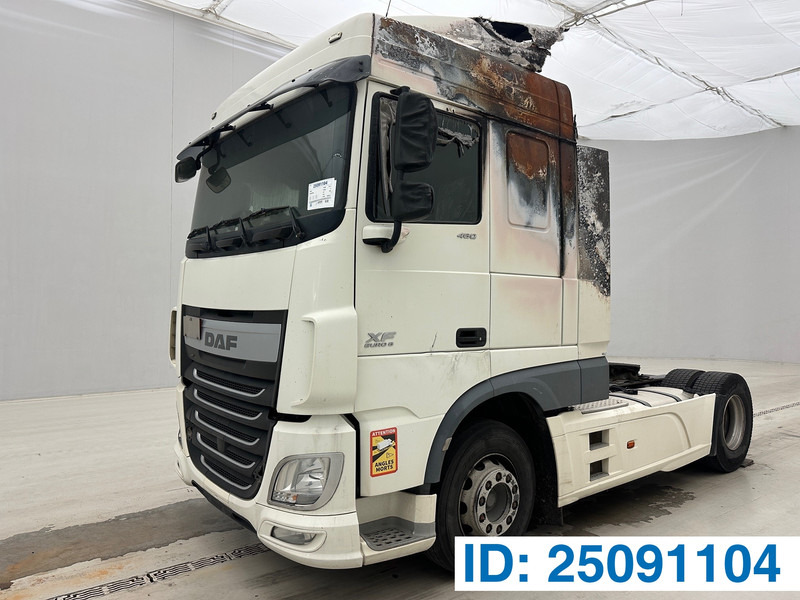 DAF XF 460 Space Cab - Tracteur routier: photos 1 DAF XF 460 Space Cab - Tracteur routier: photos 1