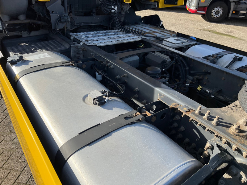 Tracteur routier Renault T 460: photos 12 Tracteur routier Renault T 460: photos 12