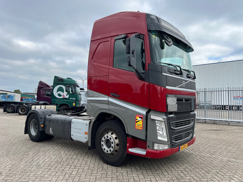Volvo FH 420 Globetrotter - ADR - Tracteur routier: photos 3 Volvo FH 420 Globetrotter - ADR - Tracteur routier: photos 3