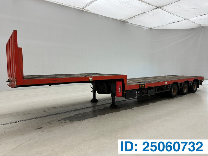 Verem Low bed trailer - Semi-remorque surbaissé: photos 1 Verem Low bed trailer - Semi-remorque surbaissé: photos 1