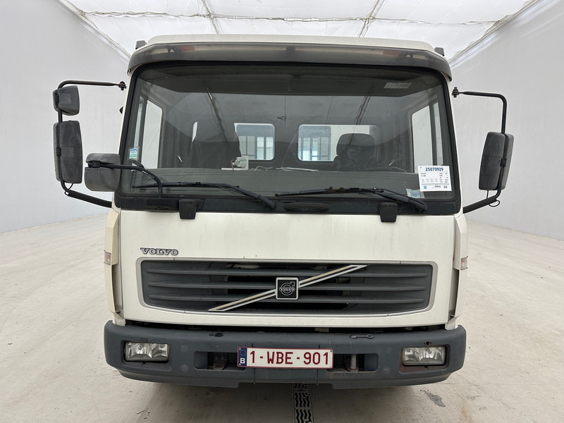 Volvo FL 180 - Camion benne: photos 2 Volvo FL 180 - Camion benne: photos 2