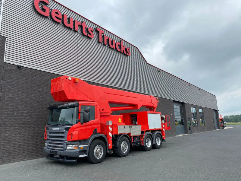Scania P420 8X4 + BISON PALFINGER TKA 57 KS HOOGWERKER/HUBARBEITSBÜHNE/HIGHWORKER/PLATFORM - Camion: photos 2 Scania P420 8X4 + BISON PALFINGER TKA 57 KS HOOGWERKER/HUBARBEITSBÜHNE/HIGHWORKER/PLATFORM - Camion: photos 2