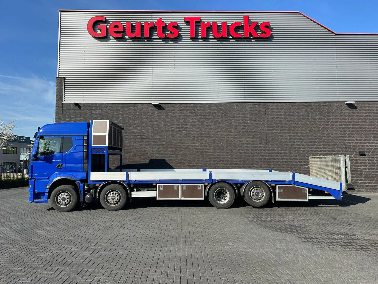 MAN TGS 35.510 8X2-6BL OPRIJWAGEN/MACHINE TRANSPORTE - Remorqueuse: photos 1 MAN TGS 35.510 8X2-6BL OPRIJWAGEN/MACHINE TRANSPORTE - Remorqueuse: photos 1