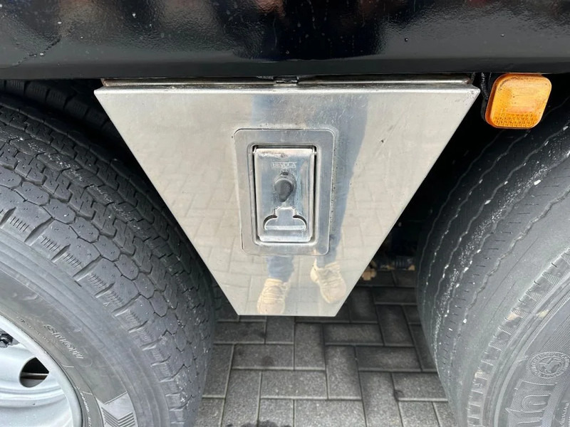 Camion grue MAN TGX 33.560 8X4 TRIDEM + HMF 4020-K8 KRAAN/KRAN/CRANE/GRUA: photos 20 Camion grue MAN TGX 33.560 8X4 TRIDEM + HMF 4020-K8 KRAAN/KRAN/CRANE/GRUA: photos 20