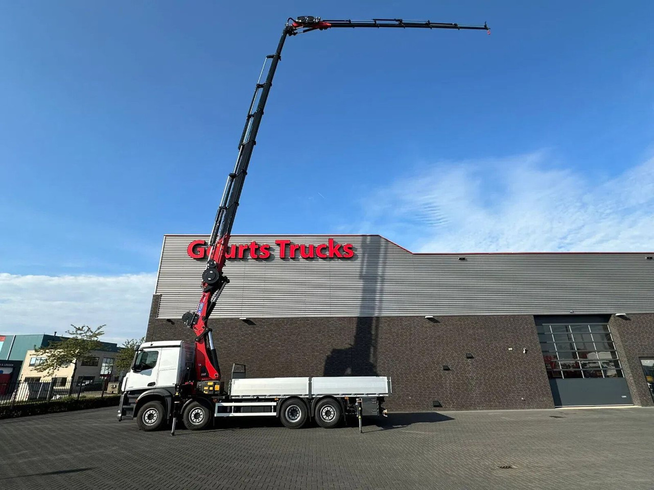 Mercedes-Benz Arocs 3251 8X2 + HMF 7020-K7 FJ 1400-K6 KRAAN/KR - Camion grue: photos 4 Mercedes-Benz Arocs 3251 8X2 + HMF 7020-K7 FJ 1400-K6 KRAAN/KR - Camion grue: photos 4