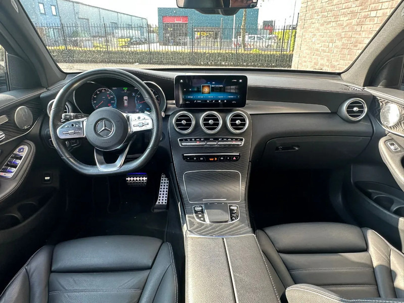 Crédit-bail de Mercedes-Benz GLC AMG 200 4MATIC Mercedes-Benz GLC AMG 200 4MATIC: photos 16