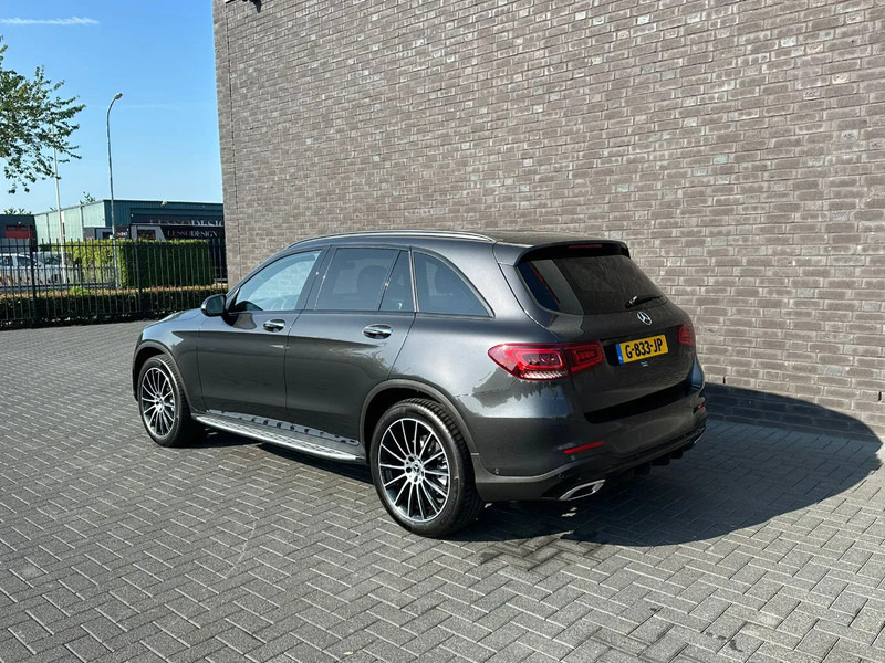 Crédit-bail de Mercedes-Benz GLC AMG 200 4MATIC Mercedes-Benz GLC AMG 200 4MATIC: photos 11