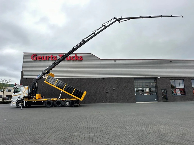 Scania R530 V8 NGS 8X4 TRIDEM MET HYVA 2Z KIPPER + HMF 5020-K6 + JIB FJ1000-K5 KRAAN/KRAN/CRANE/GRUA - Camion grue: photos 1 Scania R530 V8 NGS 8X4 TRIDEM MET HYVA 2Z KIPPER + HMF 5020-K6 + JIB FJ1000-K5 KRAAN/KRAN/CRANE/GRUA - Camion grue: photos 1