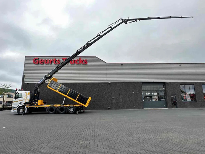 Scania R530 V8 NGS 8X4 TRIDEM MET HYVA 2Z KIPPER + HMF 5020-K6 + JIB FJ1000-K5 KRAAN/KRAN/CRANE/GRUA - Camion benne, Camion grue: photos 1 Scania R530 V8 NGS 8X4 TRIDEM MET HYVA 2Z KIPPER + HMF 5020-K6 + JIB FJ1000-K5 KRAAN/KRAN/CRANE/GRUA - Camion benne, Camion grue: photos 1