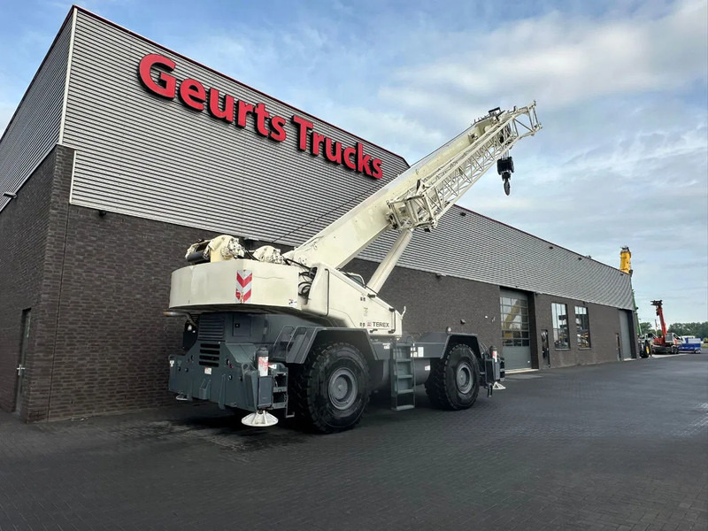 Terex RT110 QUADSTAR ROUGH TERRAIN CRANE + JIB + 2x LIER - Grue automotrice lente: photos 3 Terex RT110 QUADSTAR ROUGH TERRAIN CRANE + JIB + 2x LIER - Grue automotrice lente: photos 3